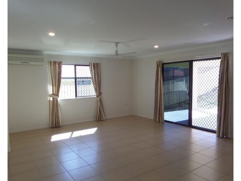 1 Hangan Street, Bucasia QLD 4750