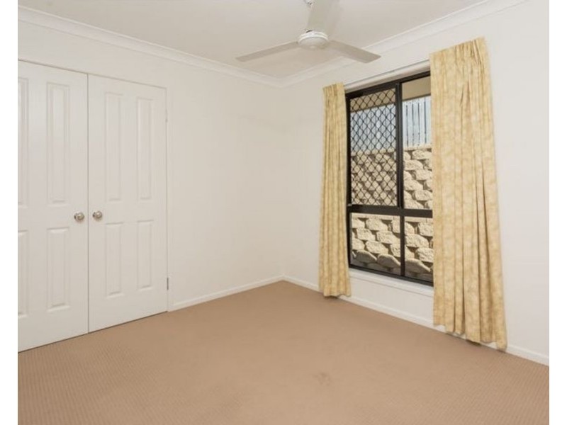 6 Grange Court, Eimeo QLD 4740
