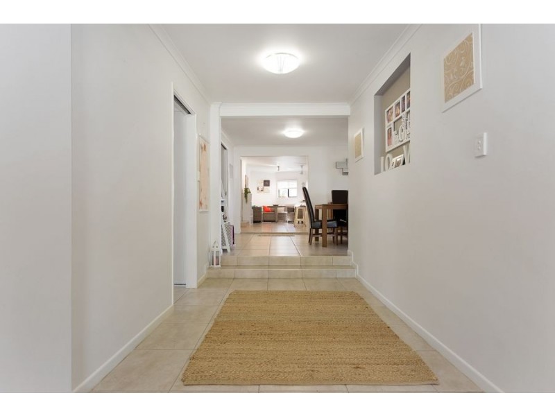 18 Milkins Street, Ball Bay QLD 4741