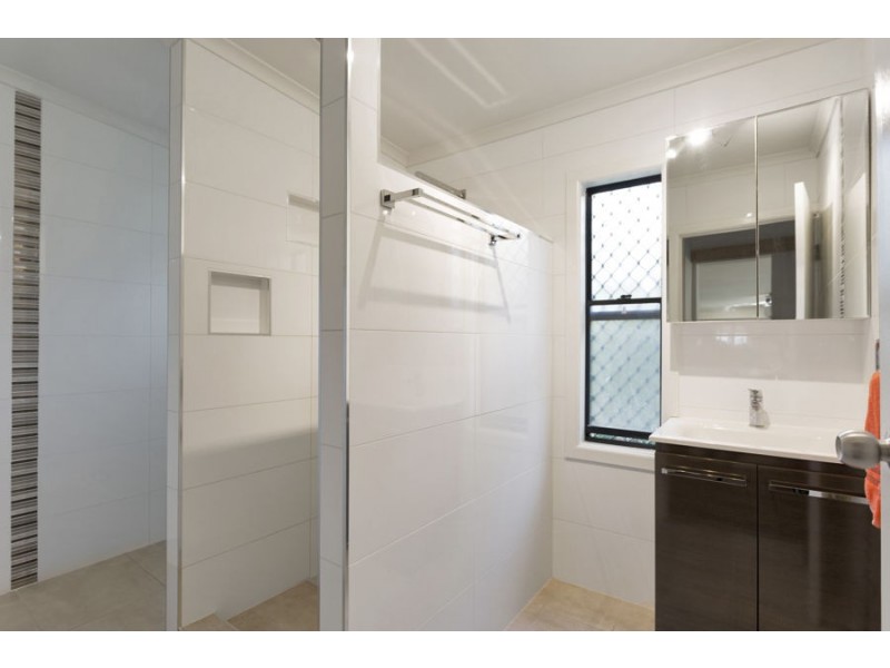 18 Milkins Street, Ball Bay QLD 4741