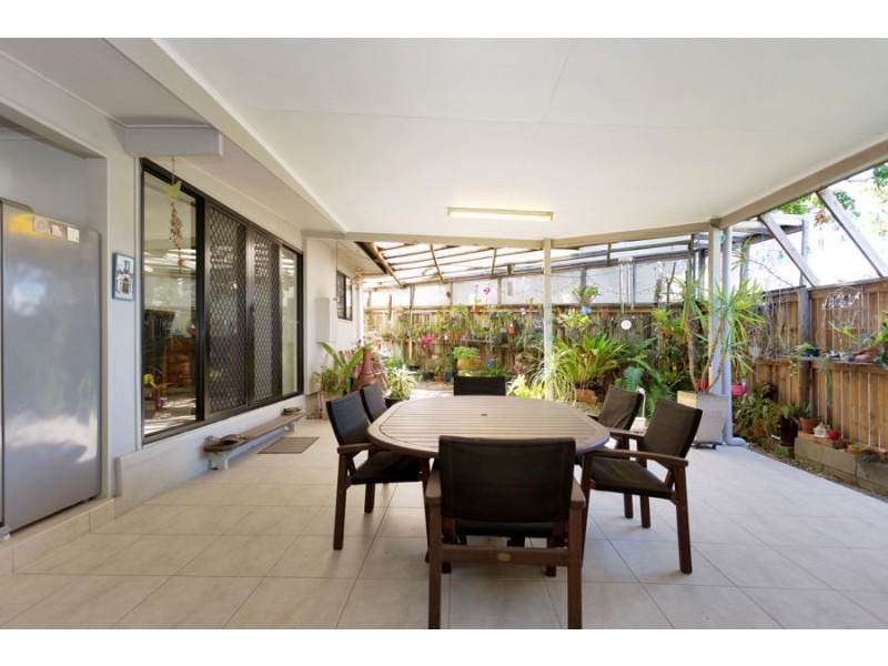 18 Milkins Street, Ball Bay QLD 4741