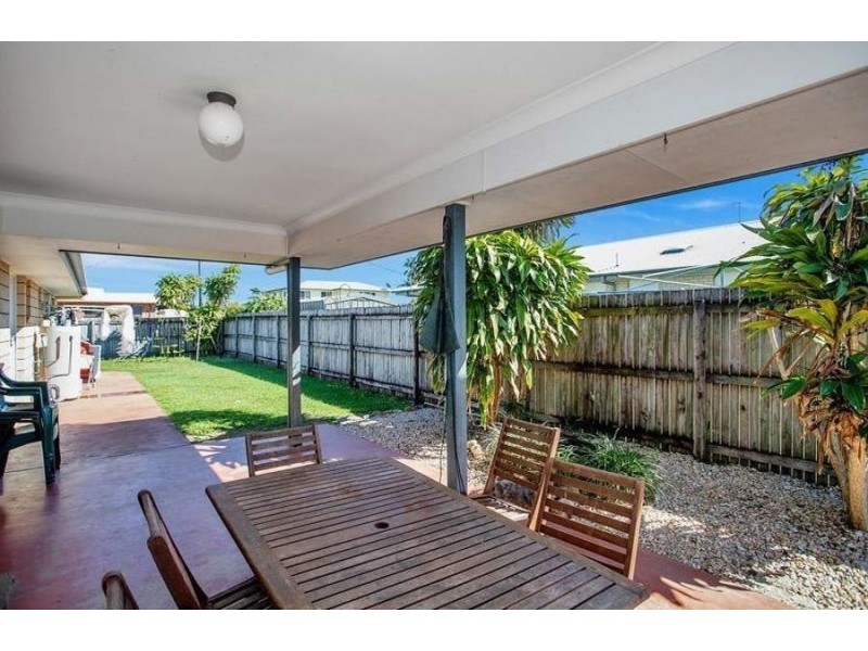 1 The Barons Drive, Andergrove QLD 4740