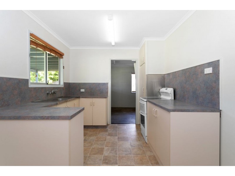 4 Nicole Court, Andergrove QLD 4740