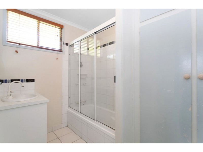 4 Nicole Court, Andergrove QLD 4740