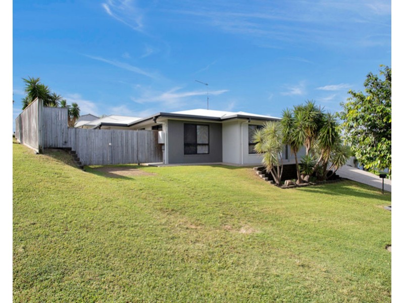 6 Bensara Crescent, Beaconsfield QLD 4740