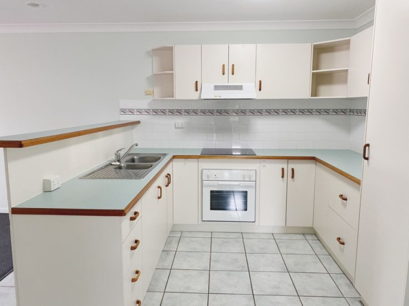 8/63 Shakespeare Street, East Mackay QLD 4740