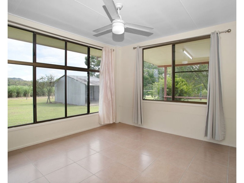 158-160 Broad Street, Sarina QLD 4737