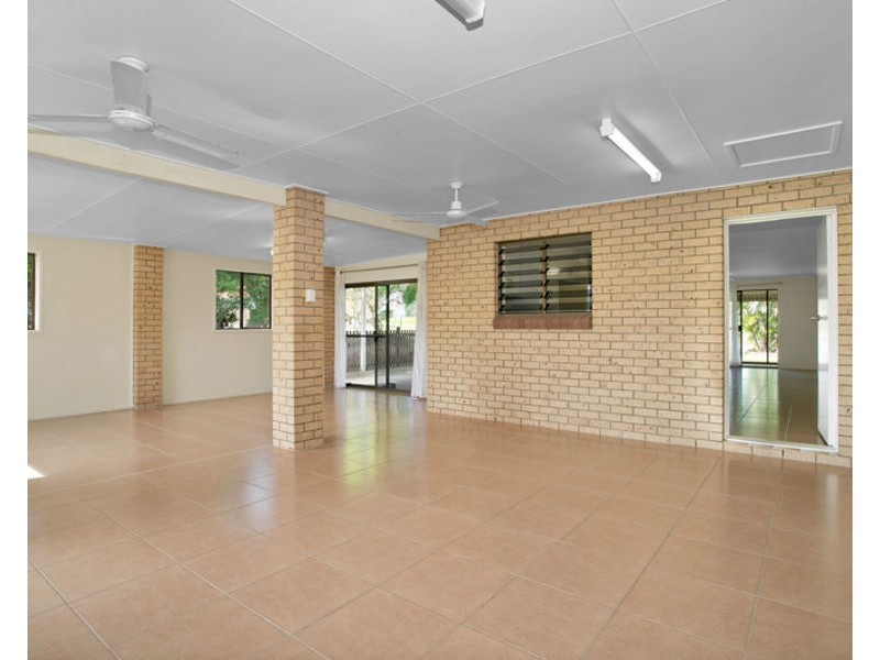 158-160 Broad Street, Sarina QLD 4737