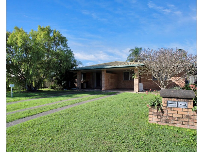Unit 1 & 2, 4 Osprey Close, Slade Point QLD 4740