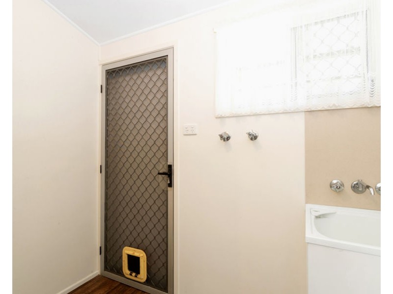Unit 1 & 2, 4 Osprey Close, Slade Point QLD 4740