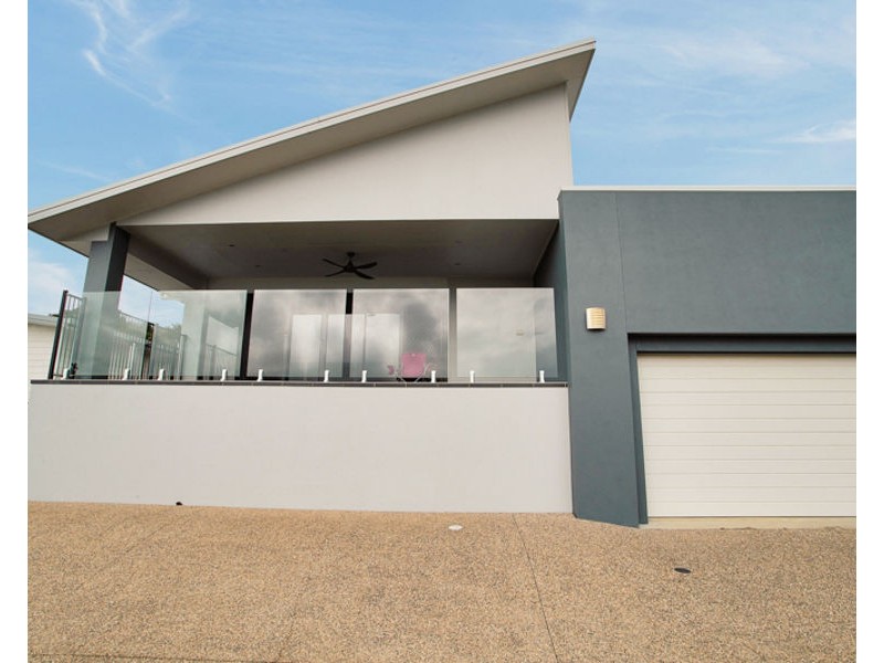 37 Village Circuit, Eimeo QLD 4740