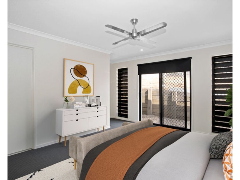 37 Village Circuit, Eimeo QLD 4740
