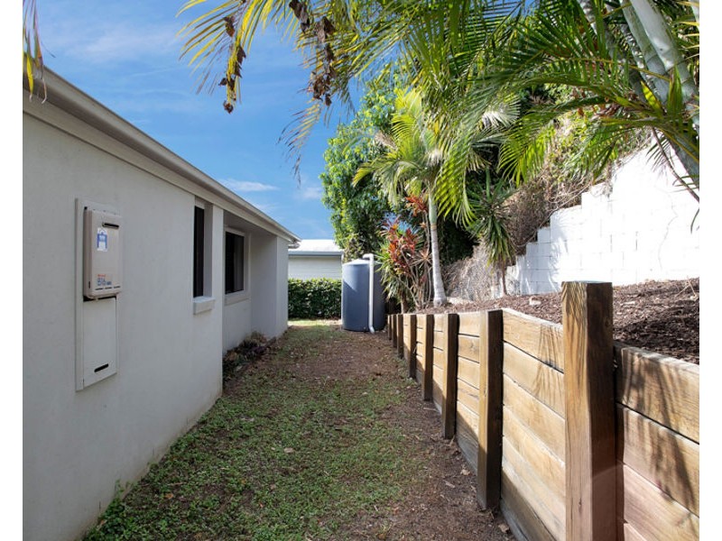 37 Village Circuit, Eimeo QLD 4740