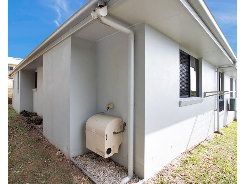 37 Village Circuit, Eimeo QLD 4740