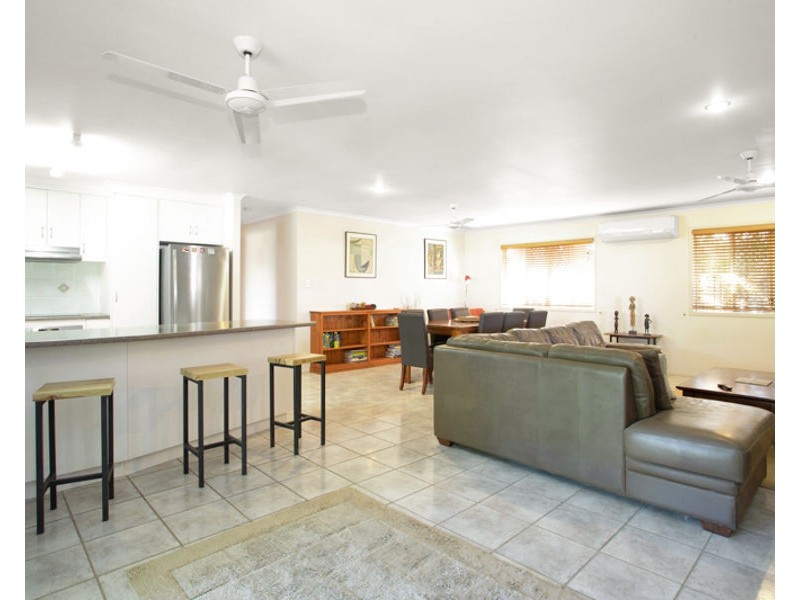 19 Caledonian Drive, Beaconsfield QLD 4740