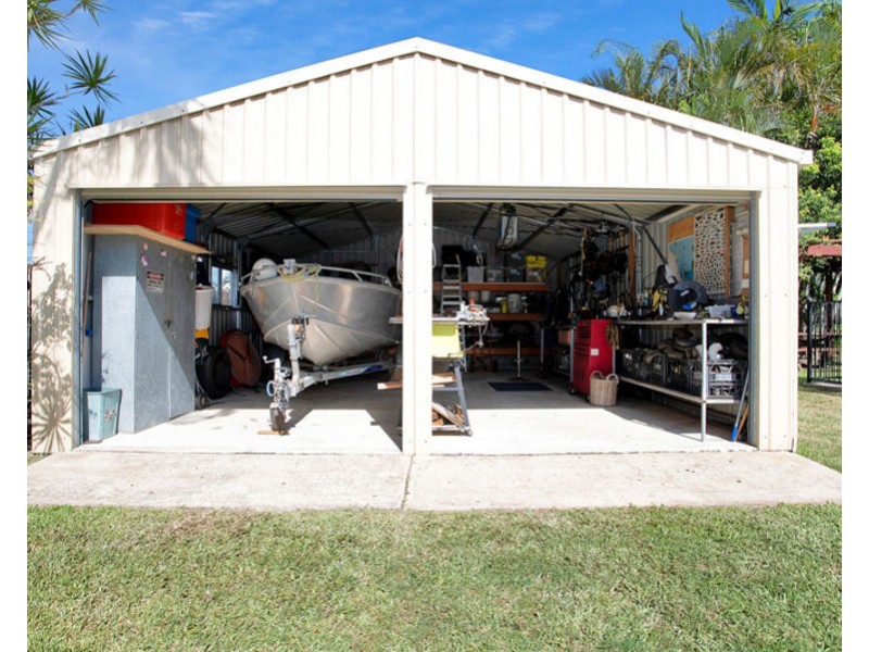19 Caledonian Drive, Beaconsfield QLD 4740