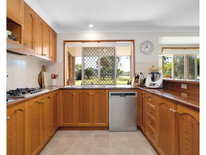 10 Chelona School Road, Chelona QLD 4740