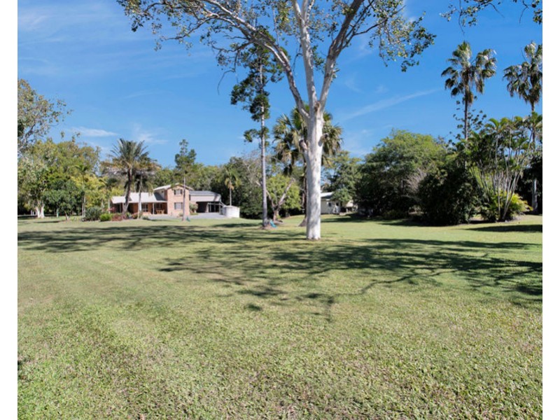 10 Chelona School Road, Chelona QLD 4740