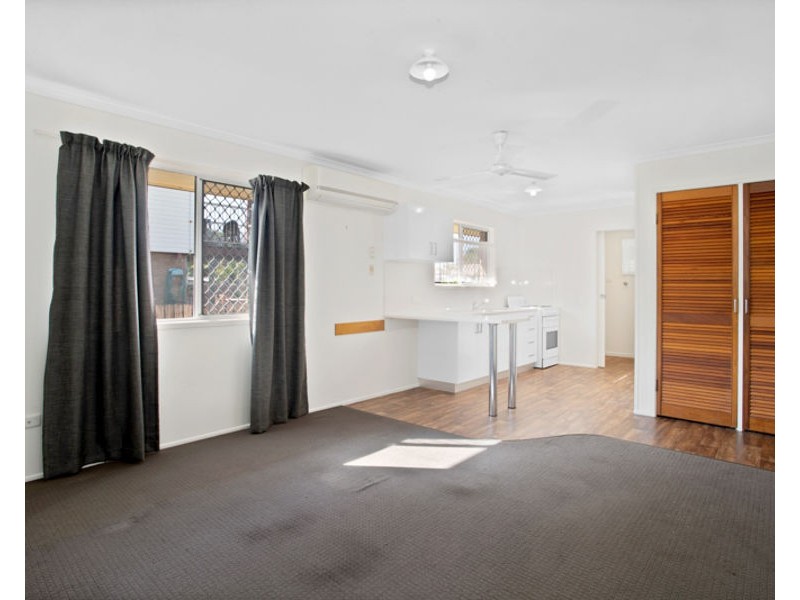 2/4 Osprey Close, Slade Point QLD 4740