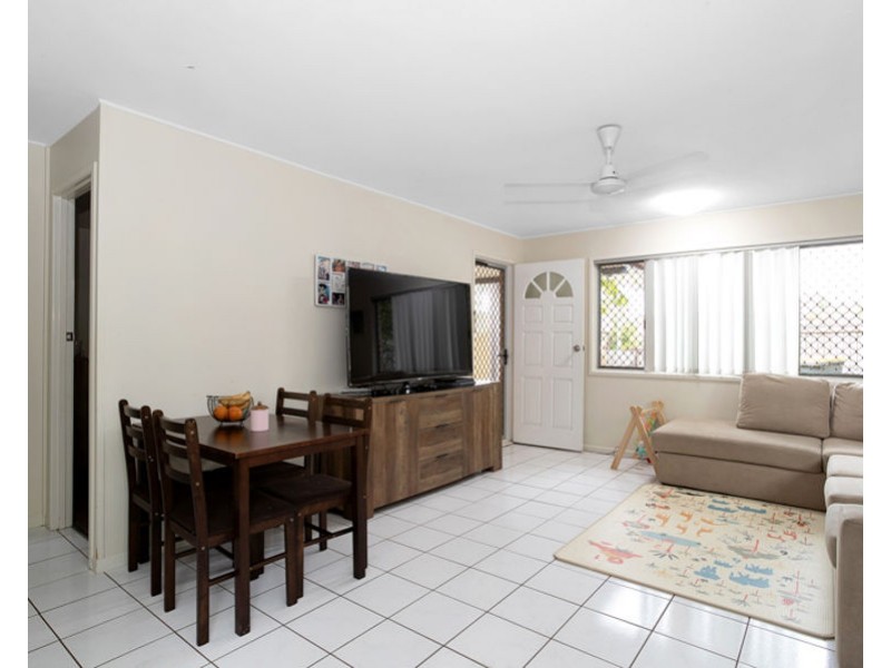 12 Petrel Street, Slade Point QLD 4740