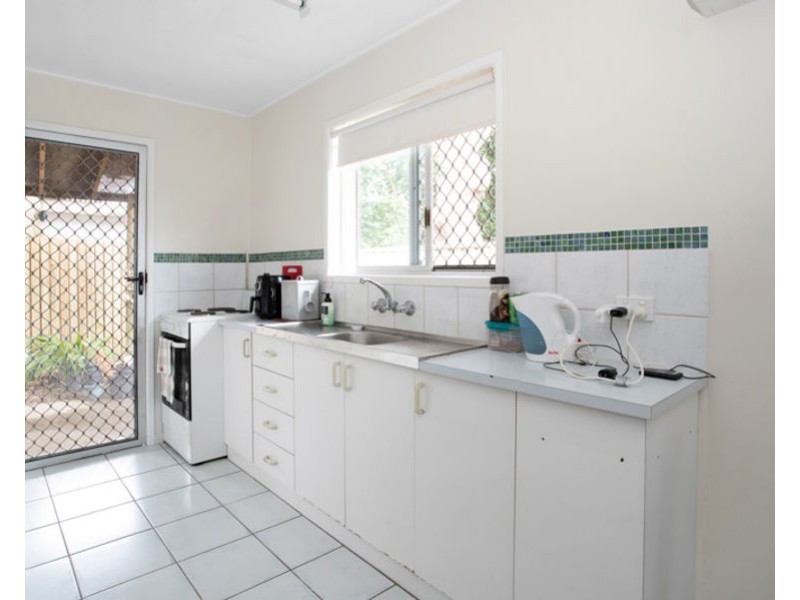 12 Petrel Street, Slade Point QLD 4740