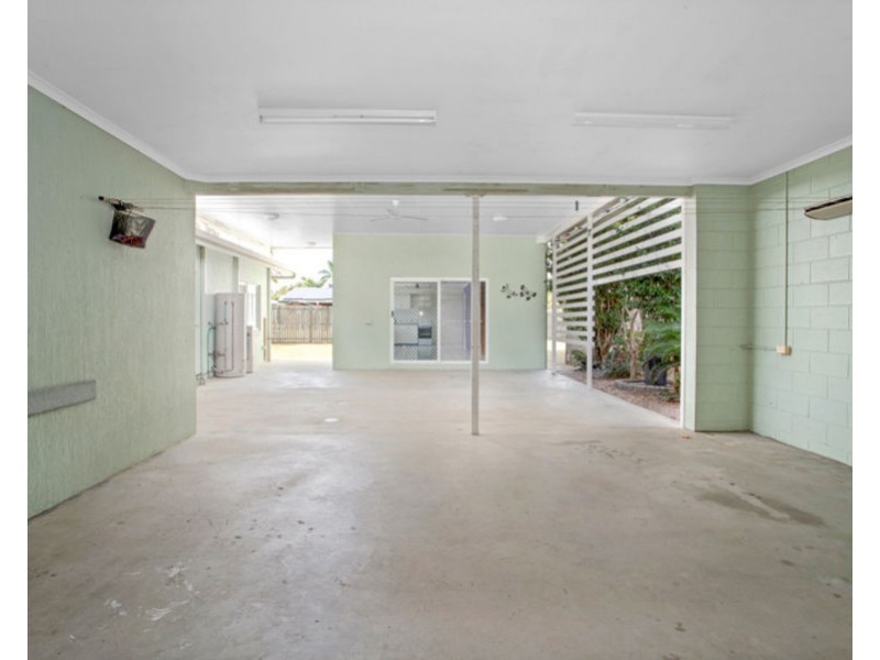 5 Gray Court, Beaconsfield QLD 4740