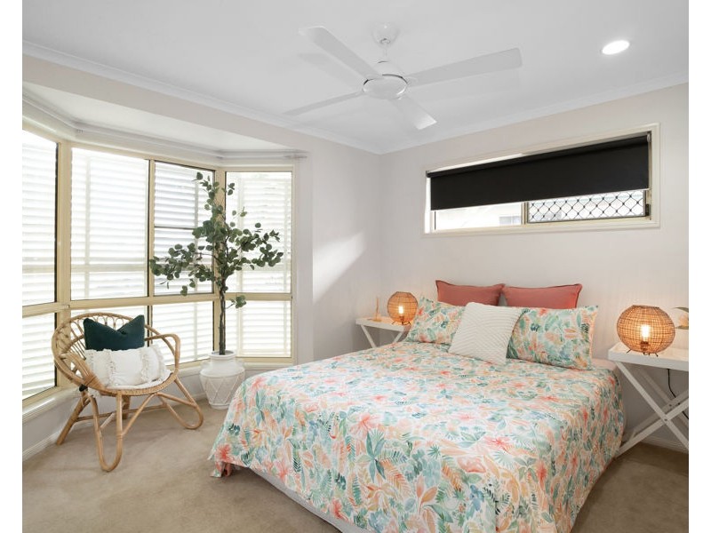 2 Michelle Crescent, Bucasia QLD 4750