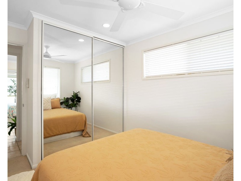 2 Michelle Crescent, Bucasia QLD 4750