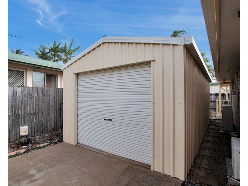 2 Michelle Crescent, Bucasia QLD 4750