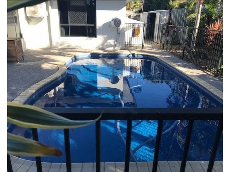 6 Foundation Street, Glenella QLD 4740