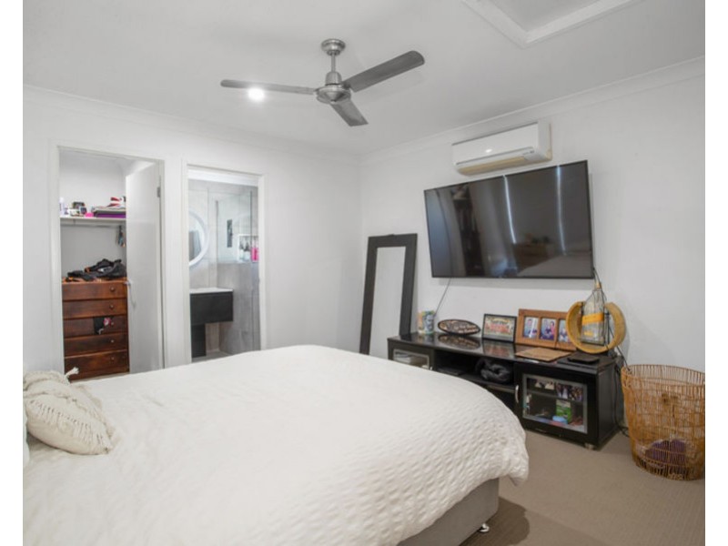 45 Makybe Diva Drive, Ooralea QLD 4740