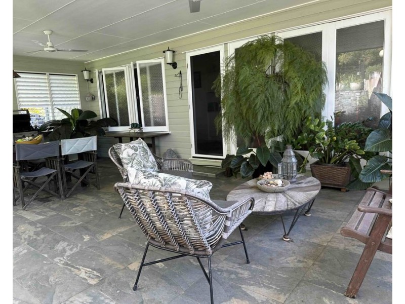 1 Berry Street, North Mackay QLD 4740