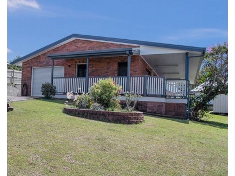 6 Denise Court, Beaconsfield QLD 4740