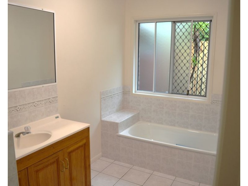 2/19 Norris Street, Mackay QLD 4740