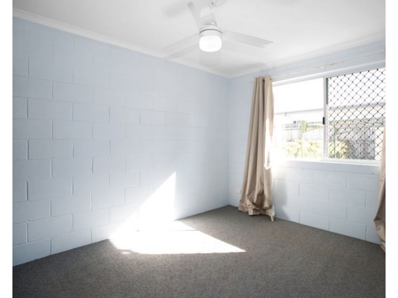 1&2/4 Leeuwin Court, Andergrove QLD 4740