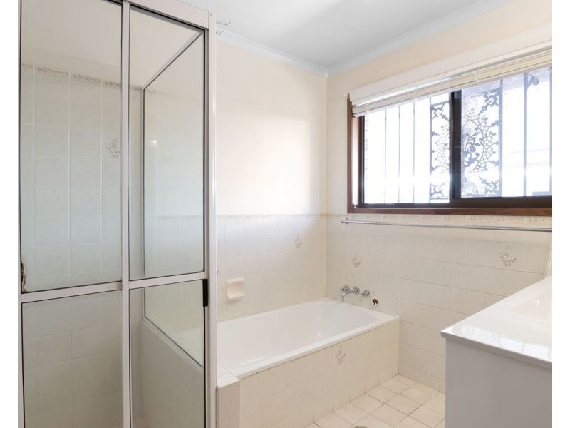 1 Marianna Court, Mount Pleasant QLD 4740
