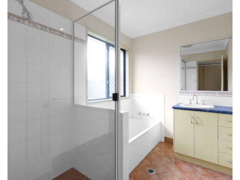 10 Glenella Richmond Road, Glenella QLD 4740