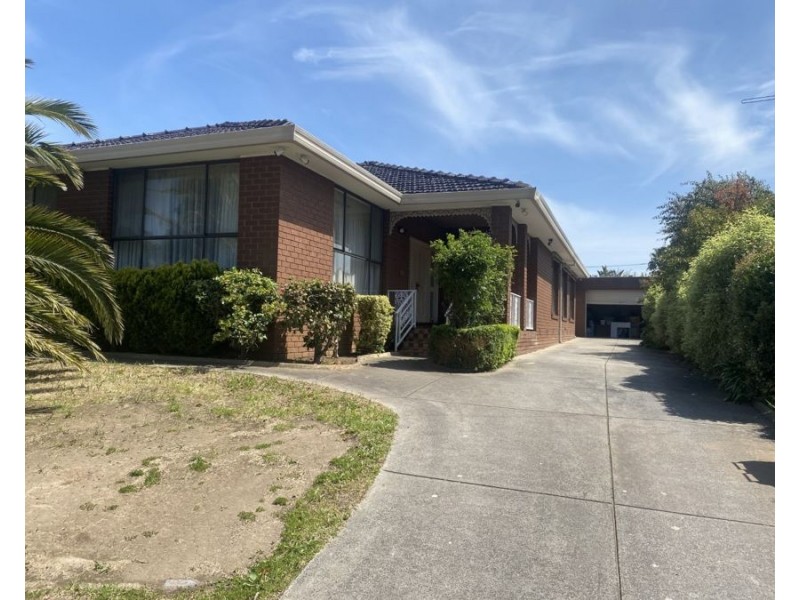 82 Hothlyn Drive, Craigieburn VIC 3064