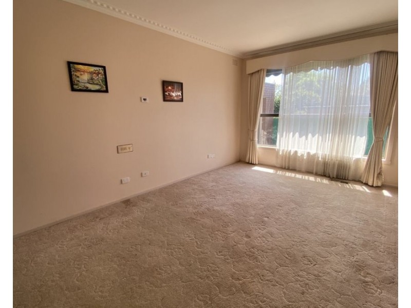 82 Hothlyn Drive, Craigieburn VIC 3064