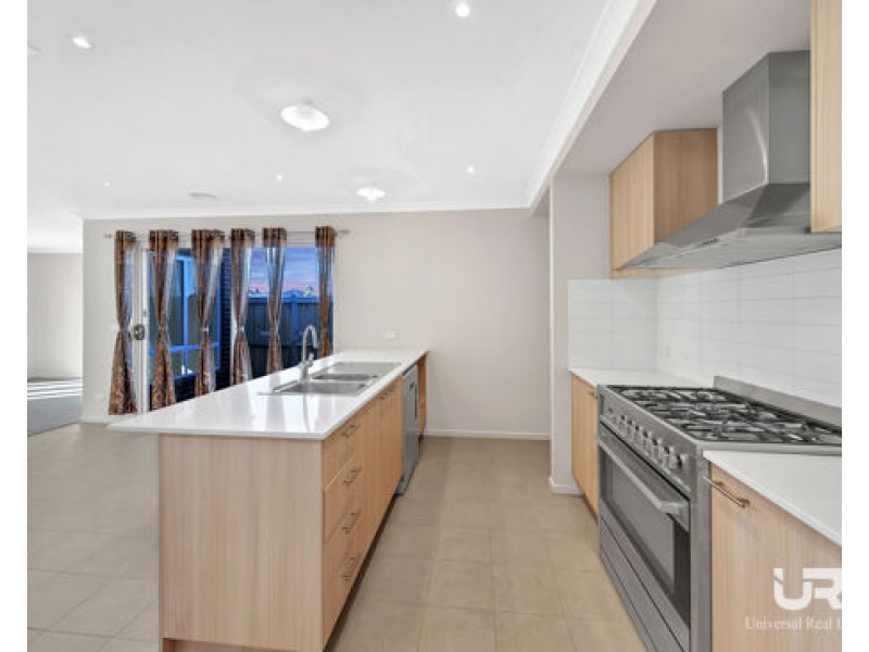 71 Alexo Road, Mickleham VIC 3064