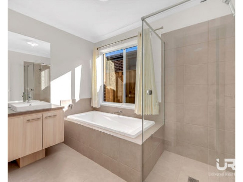 71 Alexo Road, Mickleham VIC 3064