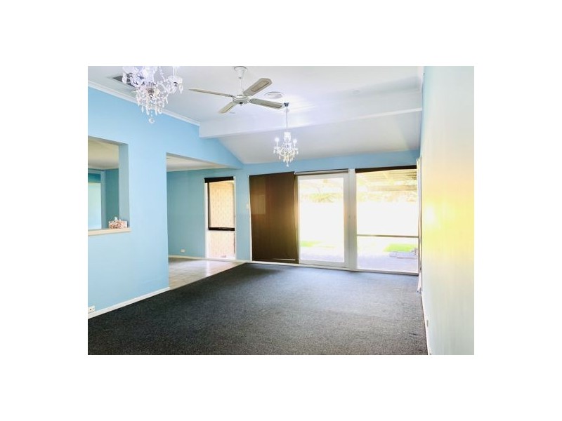 20 Cowes Street, Craigieburn VIC 3064