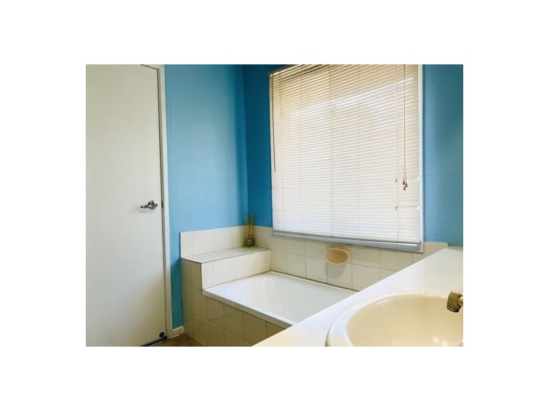 20 Cowes Street, Craigieburn VIC 3064