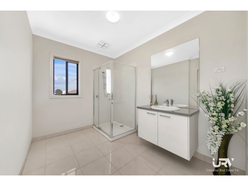 162 Wallara Waters Boulevard, Wallan VIC 3756