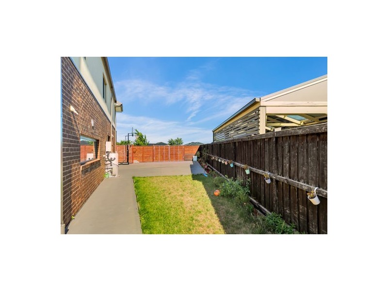 162 Wallara Waters Boulevard, Wallan VIC 3756