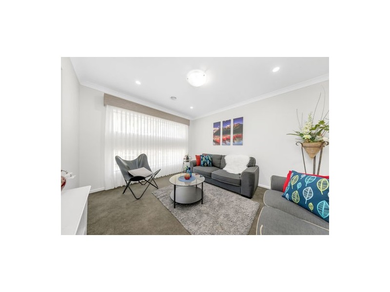 13 Eveline Street, Craigieburn VIC 3064