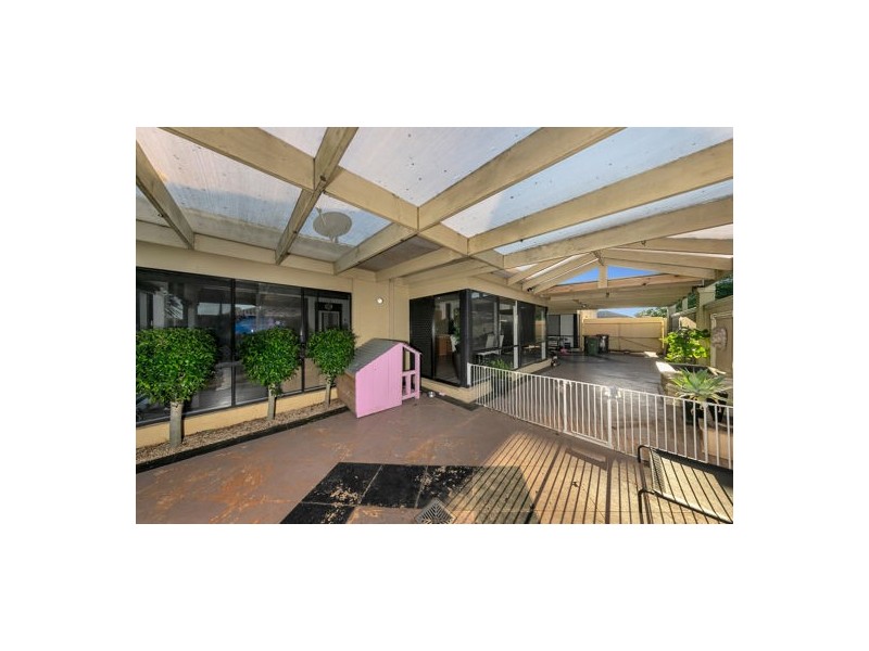 13 Masters Circuit, Roxburgh Park VIC 3064
