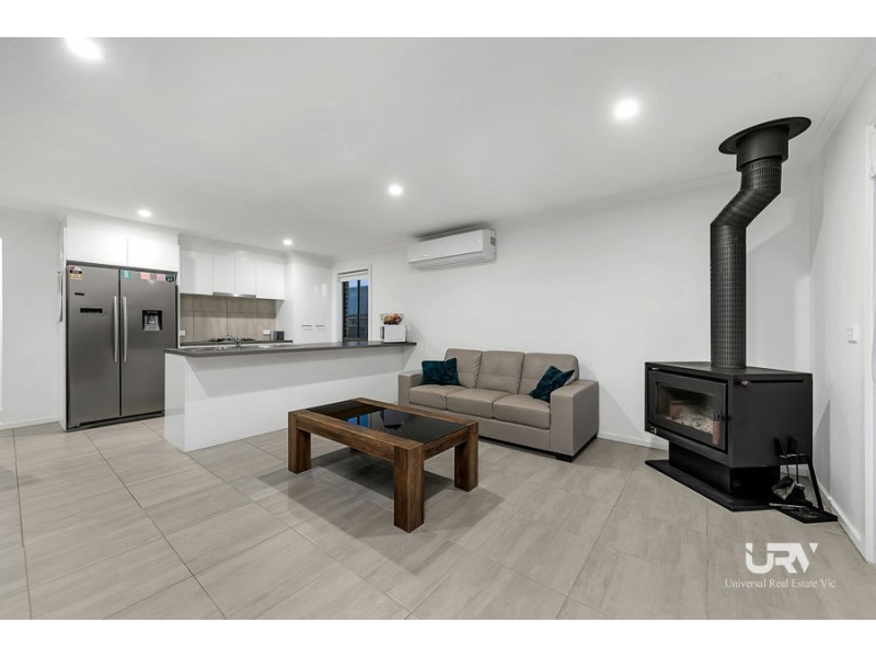 1 Dampiera Avenue, Wallan VIC 3756