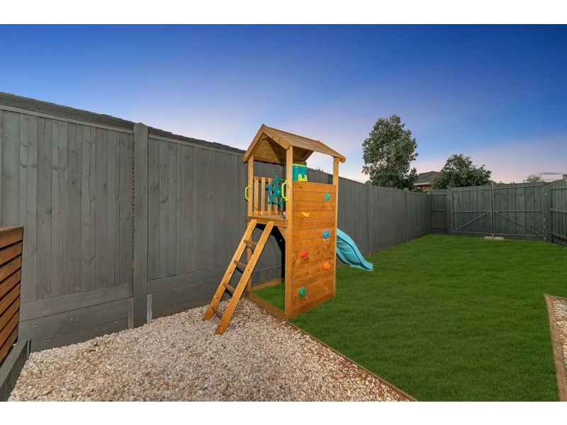 1 Dampiera Avenue, Wallan VIC 3756