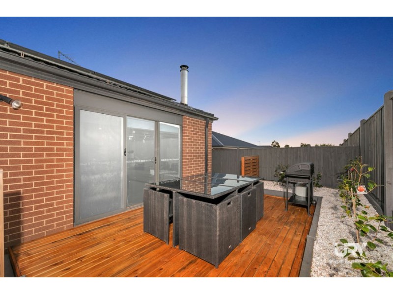 1 Dampiera Avenue, Wallan VIC 3756